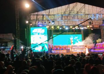 Kang Ganjar Pranowo Sapa Ribuan Masyarakat Sukabumi, Melalui Pagelaran Wayang Golek Giriharja 3