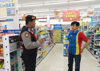 Polsek Lembursitu Himbau Karyawan Mini Market untuk Jaga Kamtibmas di Wilayah Kecamatan Lembursitu