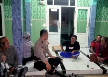 Sambang Malam Hari Sebagai Upaya Bhabinkamtibmas Jaga Kamtibmas