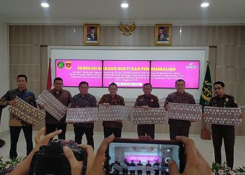 Kejari Kab. Sukabumi Eksekusi BB Hasil Korupsi SPK Fiktif Dinkes, Rp25 Miliar Dikembalikan