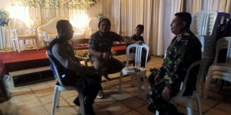 Perkuat Sinergitas TNI-Polri, Bhabinkamtibmas Bersama Babinsa Sambangi Warga Binaan