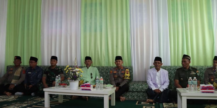 Gelar Jum’at Curhat, Kapolres Sukabumi Kota Ajak Warga Jaga Kondusifitas Jelang Pilkada Serentak