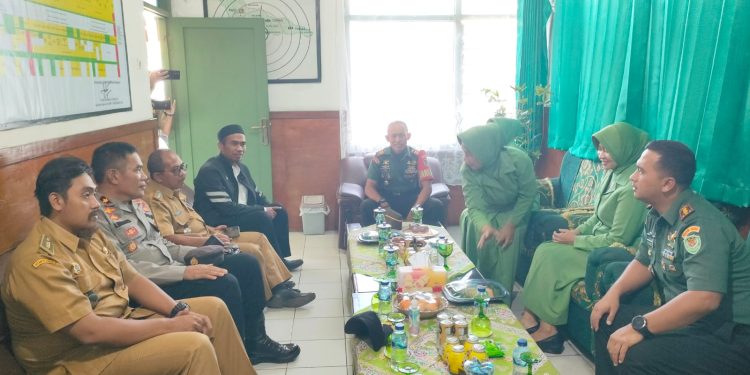 Kunjungan Kerja Dandim 0607/ Kota Sukabumi ke Koramil 0607-13/Cicurug