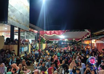 Antusias Ratusan Masyarakat Desa Damarraja Saat Ustadz Ohang Hadir Pada Puncak Acara HUT Desa Damarraja