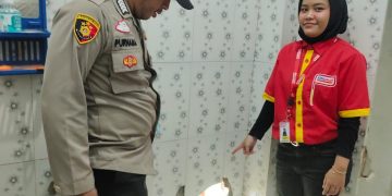 Polres Sukabumi Lakukan Olah TKP Pasca Dibobolnya Minimarket Di Cidadap
