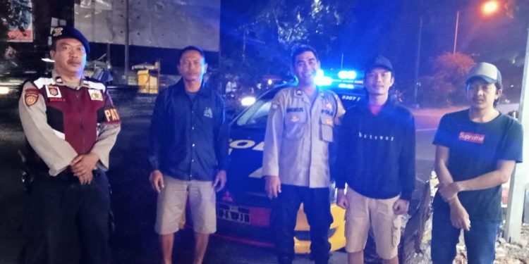 Patroli Strong Point Malam Hari Wujudkan Situasi Kamtibmas Aman Dan Kondusif