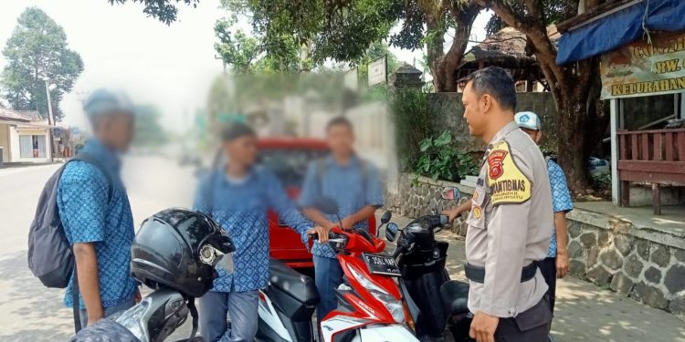 Antisipasi Bubaran Anak Sekolah, Anggota Bhabinkamtibmas Polsek Lembursitu Lakukan Sambang dan Patroli