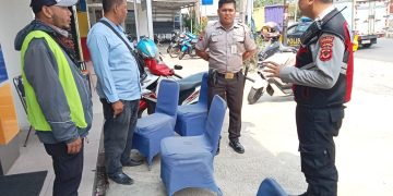 Sambang ke Obyek Vital, Unit Samapta Polsek Lembursitu Patroli Dialogis dengan Satpam Bank