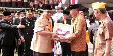 Upacara Hari Pahlawan Bupati Sukabumi Ajak Perangi Kemiskinan dan Kebodohan