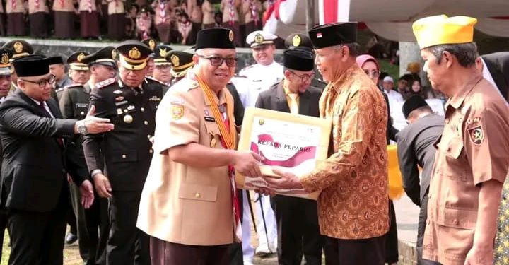 Upacara Hari Pahlawan Bupati Sukabumi Ajak Perangi Kemiskinan dan Kebodohan