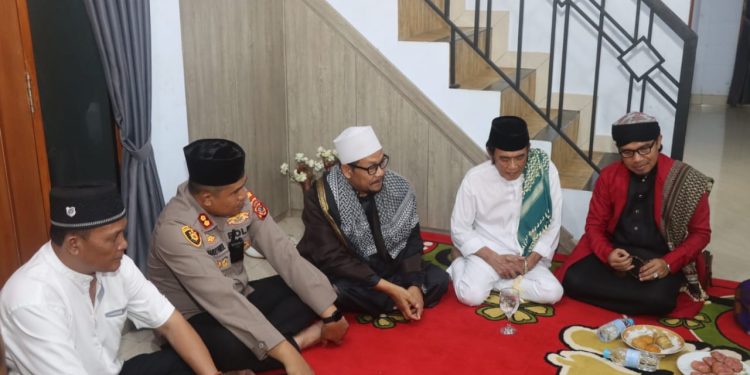 Hadiri Cooling System Pesantren Miftahul Ulum, Ini Sambutan Kapolres Sukabumi dan Raja Dangdut Rhoma Irama