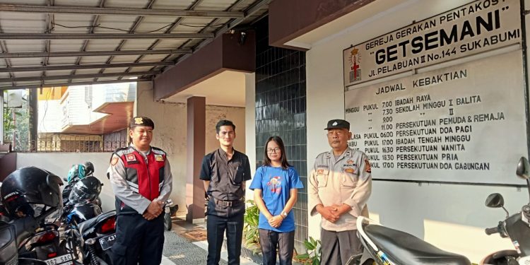Minggu Kasih, Pam Gereja Sudah Menjadi Rutinitas Anggota Polsek Lembursitu di Gereja Getsemani