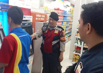 Pantau Dan Cek Mesin ATM oleh PS Kanit Samapta Polsek Lembursitu Polres Sukabumi Kota