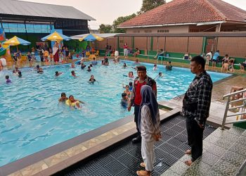 Patroli Dialogis dan Sambang Juru Parkir Petugas Patroli Berikan Himbauan Kamtibmas