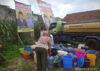 Dengan Menggandeng PDAM Tirta Jaya Mandiri Yayasan Jorelat Salurkan Air Bersi Ke Kp Kamandoran