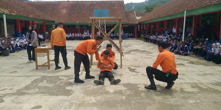 BPBD Kab.Sukabumi Gelar Pelatihan Penanganan Bencana Gempa Bumi di SMP Negeri 3