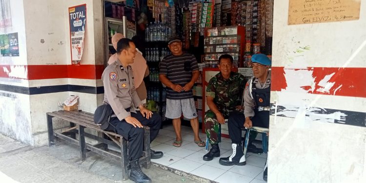 Sinergitas TNI-POLRI, Bhabinkamtibmas Dan Babinsa Sambang Warga Binaannya