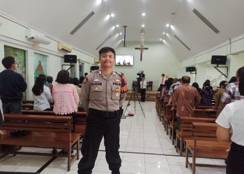 Ciptakan Keamanan, Polisi Rutin Pam Gereja Setiap Hari Minggu