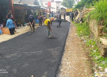 Dibawah Kepemimpinan Mohamad Rifai Pemdes Cikembang Terus Menggenjot Pembangunan Infrastuktur Peningkatan Jalan Desa