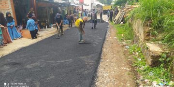 Dibawah Kepemimpinan Mohamad Rifai Pemdes Cikembang Terus Menggenjot Pembangunan Infrastuktur Peningkatan Jalan Desa