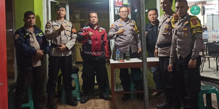 Kapolsek Lembursitu Pimpin Giat KRYD Antisipasi Malam Minggu