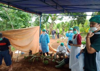 Tim Forensik Polri Lakukan Ekshumasi Korban Ledakan Tabung Gas Cibadak Sukabumi