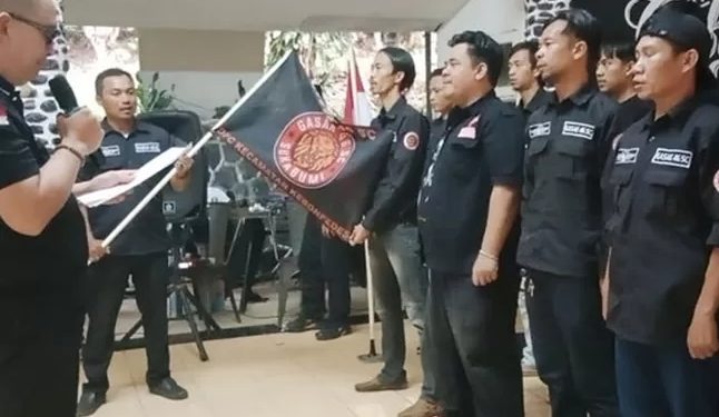 Budi Zaboer Lantik Ketua dan Pengurus DPC Gasak 46 SC Kec. Kebonpedes, Ini Pesan Beliau