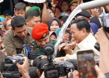 Kemhan RI Prabowo Subianto Resmikan Bantuan Pipanisasi Air Bersih, Warga Karanganyar Jampang Kulon Sumringah