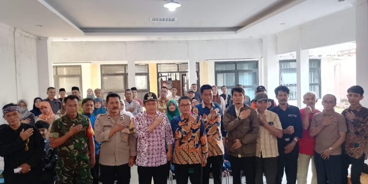 Selalu Hadir, Bhabinkamtibmas Menghadiri Giat Musrembang