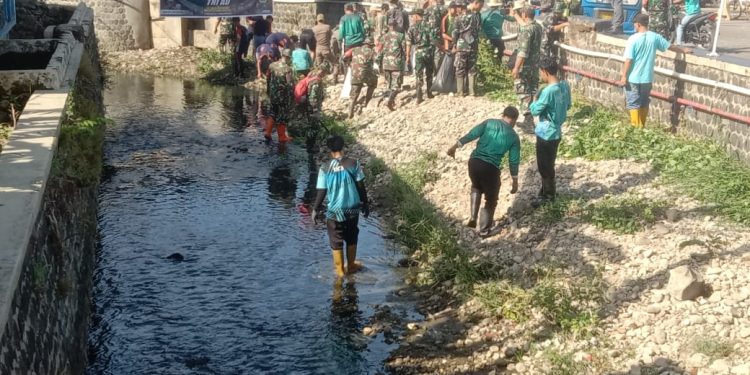 Hari Juang TNI AD ke 78, Kodim 0622 Gelar Penanaman Pohon dan Pembersihan Sampah Serta Pemberian Santunan