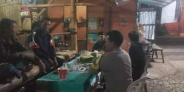 Bhabinkamtibmas Giat Sambang dan Kontrol Siskamling yang Berada di Wilayah Kec. Lembur Situ