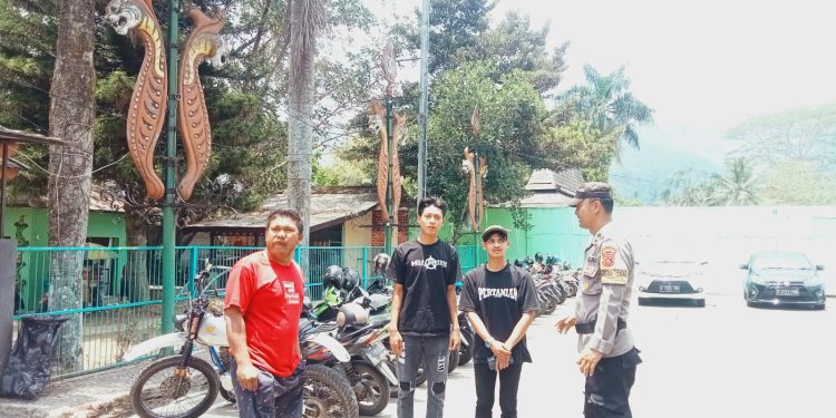 Patroli Obyek Wisata Kolam Renang Di Cikundul
