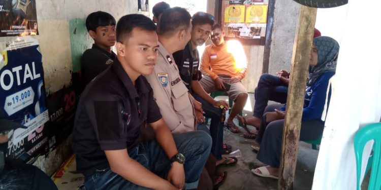 Wujudkan Kedekatan Dengan Warga, Bhabinkamtibmas Polsek Lembursitu Sambangi Warga Binaan