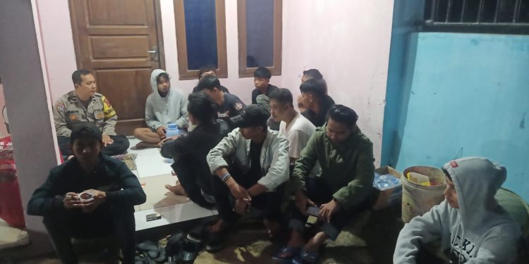 Patroli Sambang, Polisi Ajak Pemuda Aktif Jaga Lingkungan