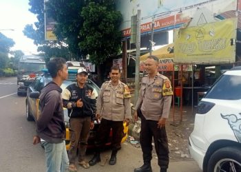 Datangi Warga Langsung, Bhabinkamtibmas Berikan Himbauan Kamtibmas