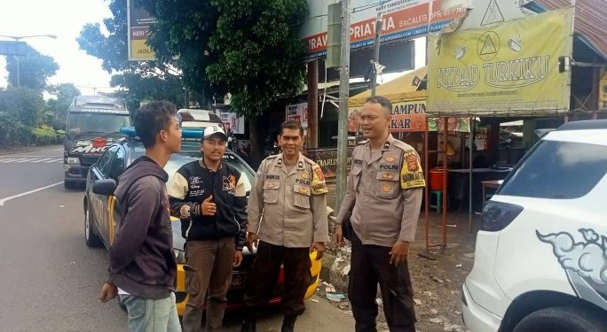 Datangi Warga Langsung, Bhabinkamtibmas Berikan Himbauan Kamtibmas