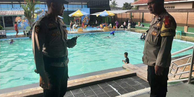 Liburan Tahun Baru, Polsek Lembursitu Patroli Sasar Obyek Wisata Kolam Renang Sport Garden