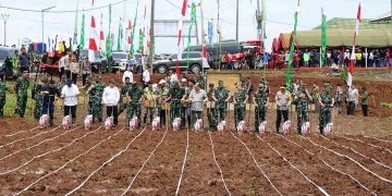 KSAD Didampingi Wakbup Sukabumi Tinjau Ketahanan Pangan di Ciemas