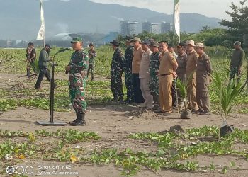 Kerja Nyata Kodim 0622/Kab. Sukabumi Tingkatkan Perekonomian Melalui Pariwisita Pantai Talanca Desa Loji Kecamatan Simpenan Kab. Sukabumi