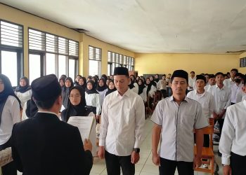 Panwascam Bantargadung Lantik 123 Orang Pengawas TPS