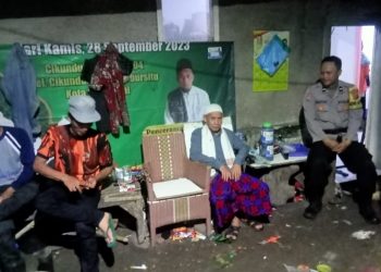 Ngobrol Bersama Warga, Bhabinkamtibmas Sampaikan Himbauan Kamtibmas