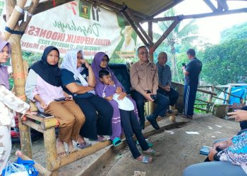 Wakbup Iyos Somantri Tinjau Lokasi Bencana Longsor di Sekarwangi Cibadak