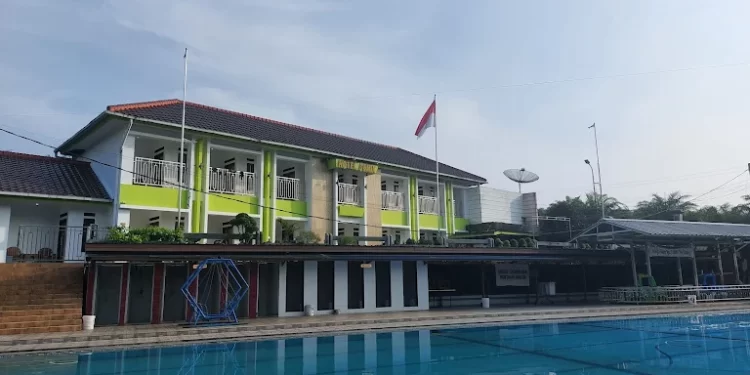 Cari Tempat Destinasi Penginapan Nyaman di Sukabumi, Ya Hotel Demix Salah Satunya