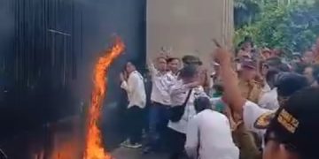 Aksi Demonstrasi Para Kepala Desa Diduga Rusak Fasilitas Milik Negara, LPI Desak Kapolri Tangkap Para Oknum Pengrusak