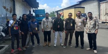 Panwaslucam Bantargadung Lakukan Pengawasan Pendistribusian Logistik di Gudang Logistik