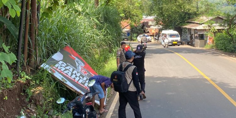 Jelang Masa Tenang,  Panwaslu Kec. Bantargadung Siap Tertibkan APK