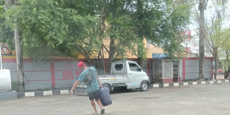 SPBU di Bayah Diduga Jual Gelap BBM Bersubsidi, LPI Geram