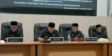 Rapat Paripurna ke-2 DPRD Tahun 2024, Bupati Sukabumi Sampaikan Pendapat Tiga Raperda Usul