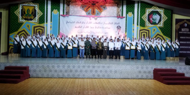 Pesan Moral Disampaikan Wabup Saat Hadiri Wisuda Tahfidz Yang di Gelar Ponpes Modern Assalam Putri Warungkiara