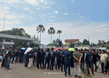 Praktek Pungli Pencaker Menggurita, Ratusan Massa Gerudug PT GSI